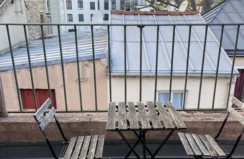 Saint-Ouen Apartment | Very quiet apartment fully equipped with terrace