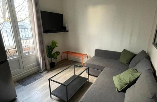 Saint-Ouen Apartment | Very quiet apartment fully equipped with terrace