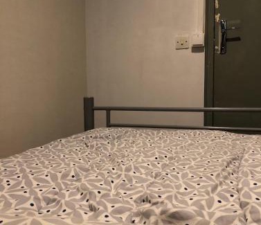 Cite Paul Eluard House | Very Small Private room 100cmx200cm only for sleep 7pm-11am NO KEY