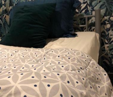 Cite Paul Eluard House | Very Small Private room 100cmx200cm only for sleep 7pm-11am NO KEY
