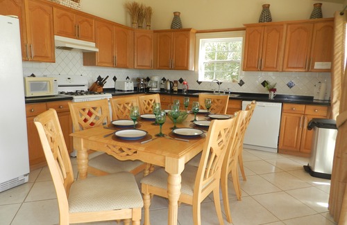 Jolly Harbour Villa | Very Spacious and Well Equipped 4 Bedroom Villa, Private Pool, A/C, BBQ, Wi-Fi