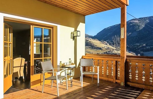 Rennweg am Katschberg Ski Chalet | Very spacious chalet with luxury wellness and bar