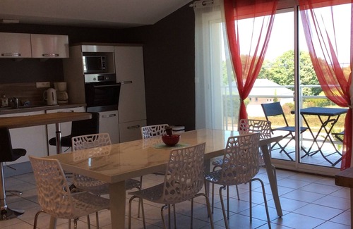 Carantec House | Very spacious loft in Carantec (Finistère), large garden and enclosed parking.