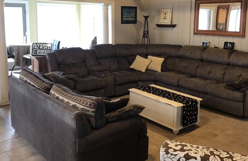 Pigeon Cottage | Very spacious sand point cottage on the famous north shore with beach.