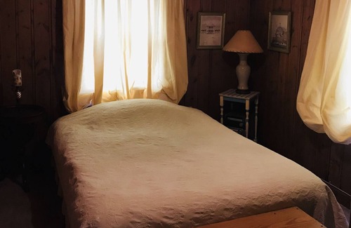 Pigeon Cottage | Very spacious sand point cottage on the famous north shore with beach.