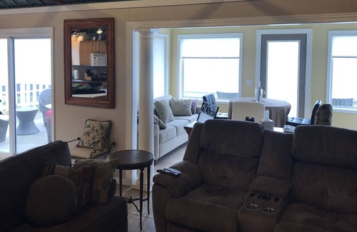 Pigeon Cottage | Very spacious sand point cottage on the famous north shore with beach.
