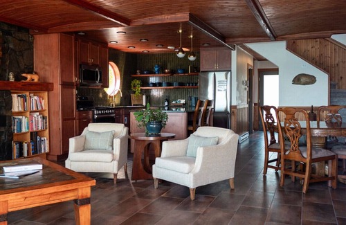Lowell Point House | Vessel Beach House - Starboard, Beachfront Retreat Sleeps 6