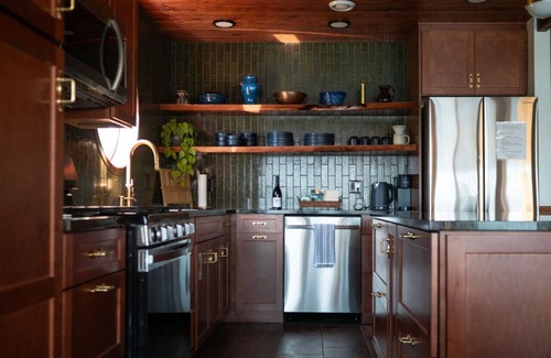 Lowell Point House | Vessel Beach House - Starboard, Beachfront Retreat Sleeps 6