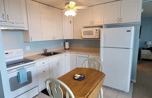 South Island Condo | Veteran Owned Beachfront, Sleeps 4.