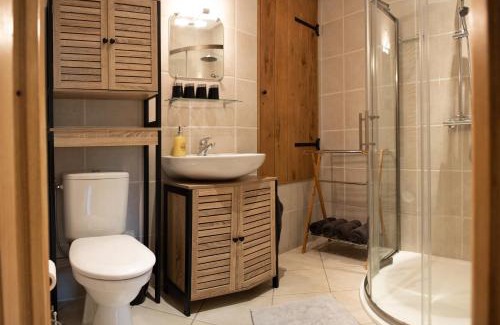 Saint-Yrieix-la-Perche Bed & Breakfast | Veyrinas 43
