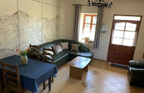 Mad Apartment | Veze-Birtok Apartman