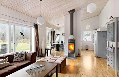 Hjo House | VGO439 Hjo - Lövsångarevägen 17