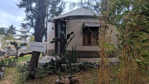 Injambakkam Resort | Vgp Golden Beach Resort