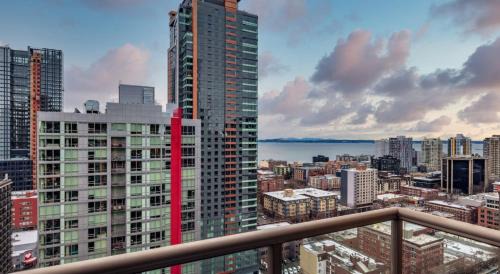 Belltown Apartment | Via 6