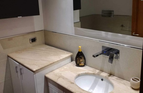 Messina Apartment | Via Dogali center two-room apartment in Piazza Cairoli
