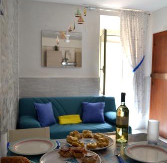 Buggerru House | Via Marina 19 - Casa sul mare.