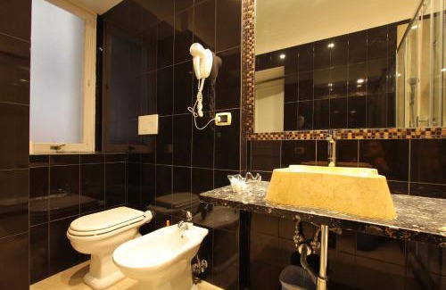 Rione XVI Ludovisi Apartment | VIA VENETO SUITE 104