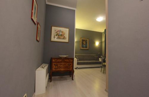 Rione XVI Ludovisi Apartment | VIA VENETO SUITE 104