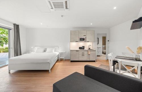 Althangrund Apartment | VibeStudio 405 - Central - AC - Licensed - Parking Nearby