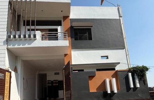 Varanasi Apartment | Vibhav Nivas