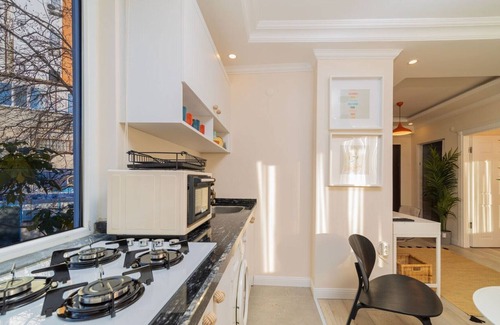 Antalya City Centre Apartment | Vibrant and Central Apartment in Muratpasa
