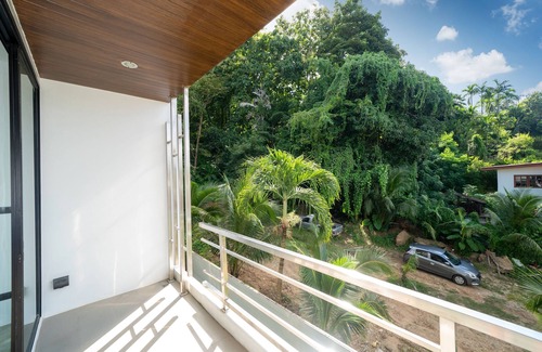 Kata Villa | Vibrant Beach Life at Kata Villa UTK4