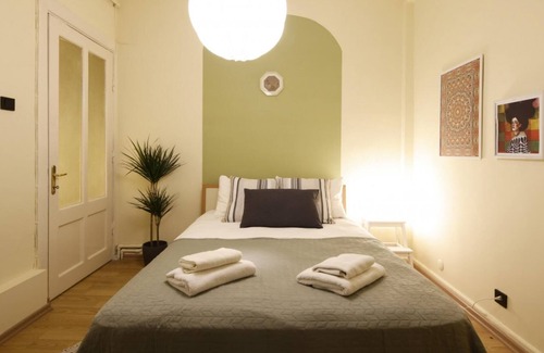 Talimhane Apartment | Vibrant Flat with Excellent Location in Beyoglu