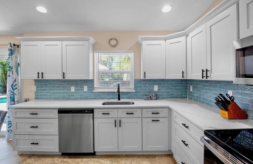 Holmes Beach Cottage | Vibrant Island Retreat with Pool, Tiki Table and Walk to Beach