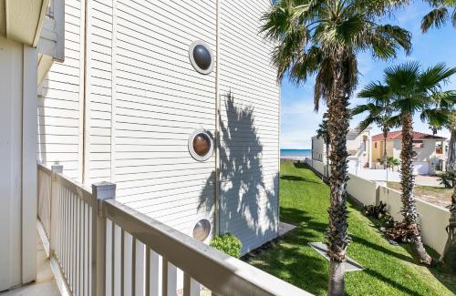 South Padre Island Apartment | Vibrant Modern Condo with Large Balcony and Stunning Ocean Views