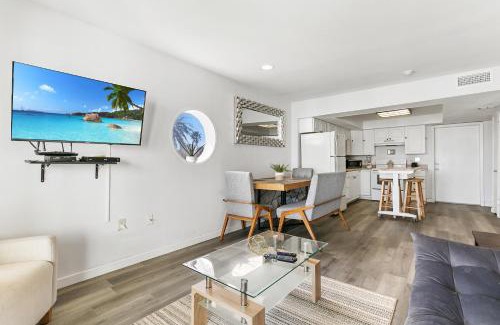 South Padre Island Apartment | Vibrant Modern Condo with Large Balcony and Stunning Ocean Views