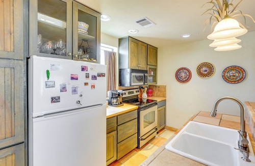 Terlingua House | Vibrant Terlingua Vacation Rental Near Big Bend!