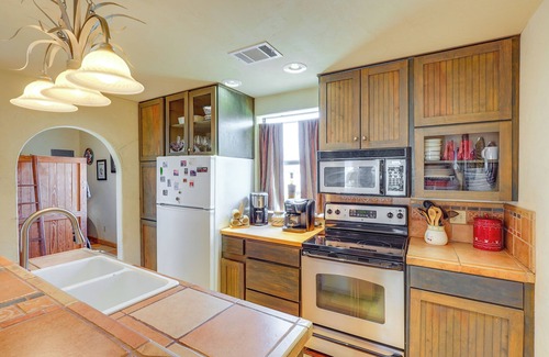 Terlingua House | Vibrant Terlingua Vacation Rental Near Big Bend!