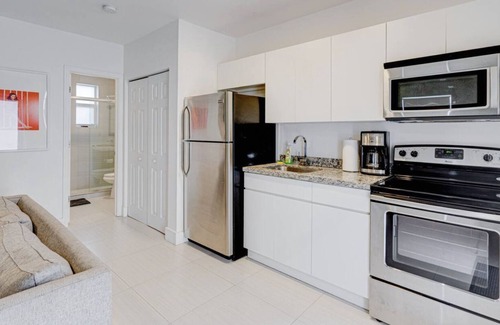 Wynwood Art District Apartment | Vibrant Wynwood Loft close to everything
