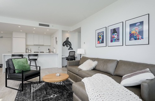 Victoria Condo | Vic West Gem, workspace, 2 parking spots, AC, Harbor Views off big balcony & Outdoor pool/lounge