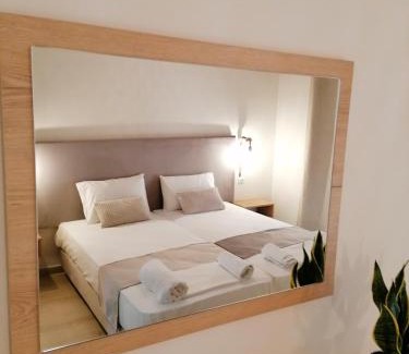Sinarades Apartment | Vicky's Panoramic View Apartments