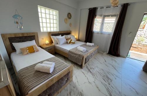Dhermi House | Vickys Inn