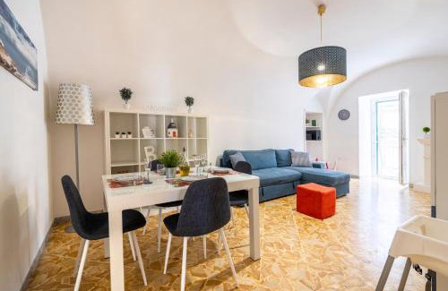Martina Franca Apartment | Vico II Terrace Apartment a step from Piazza Roma