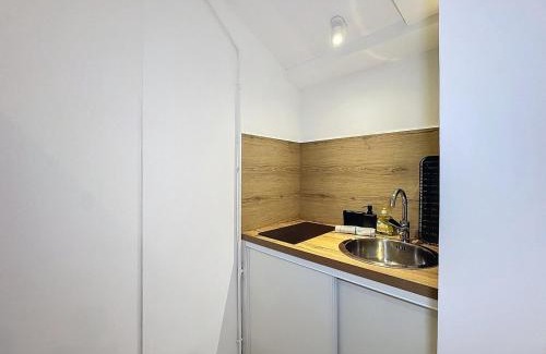 Croix Rousse Apartment | Victor Fort - My Cinéma, Lyon Croix Rousse