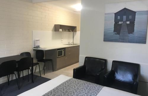 Victor Harbor Hotel | Victor Harbor City Inn
