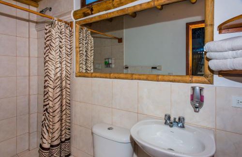 Puerto Lopez Hotel | Victor Hugo Hotel