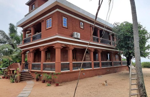 Candolim House | Victoria Beach Front