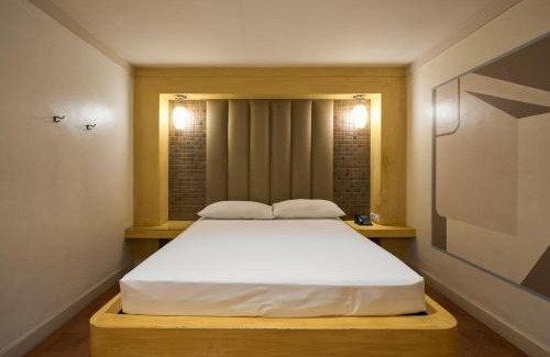 Malabon Hotel | Victoria Court Malabon