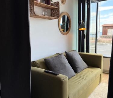 Castell de Ferro Bed & Breakfast | Victoria loft