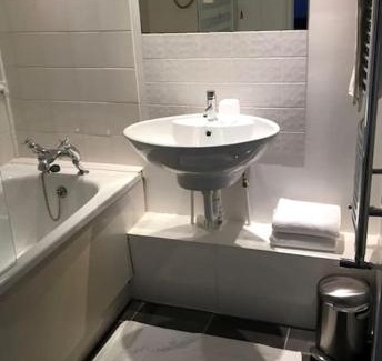 Victoria Apartment | Victoria Park 1 bedroom flat