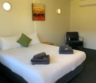 Katherine South Hotel | Victoria Village