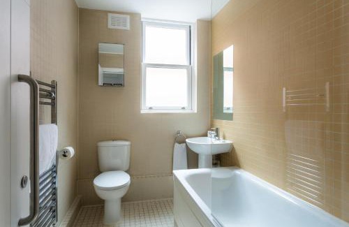 Pimlico Apartment | Victoria - Vincent Square by Viridian Apartments