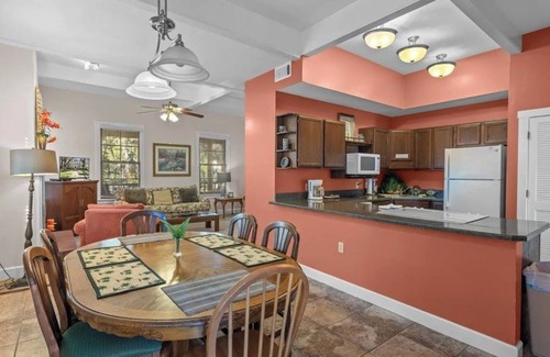Steinhatchee Cottage | Victorian #7 Cottage at Steinhatchee Landing Resort