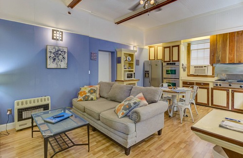 Vicksburg House | Victorian home with four bedrooms and four and one half bathrooms.