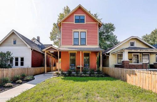 Indianapolis House | Victorian Mansion mins to Downtown Indy
