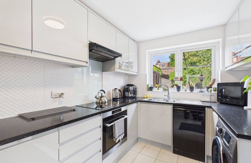 Southbury House | Victorian North London Terrace with Charm!